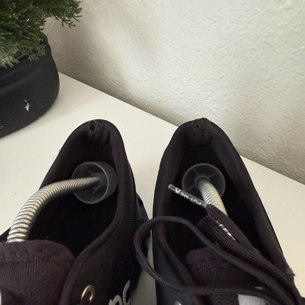 On Running Black Athletic Shoes - Picture 5 of 6